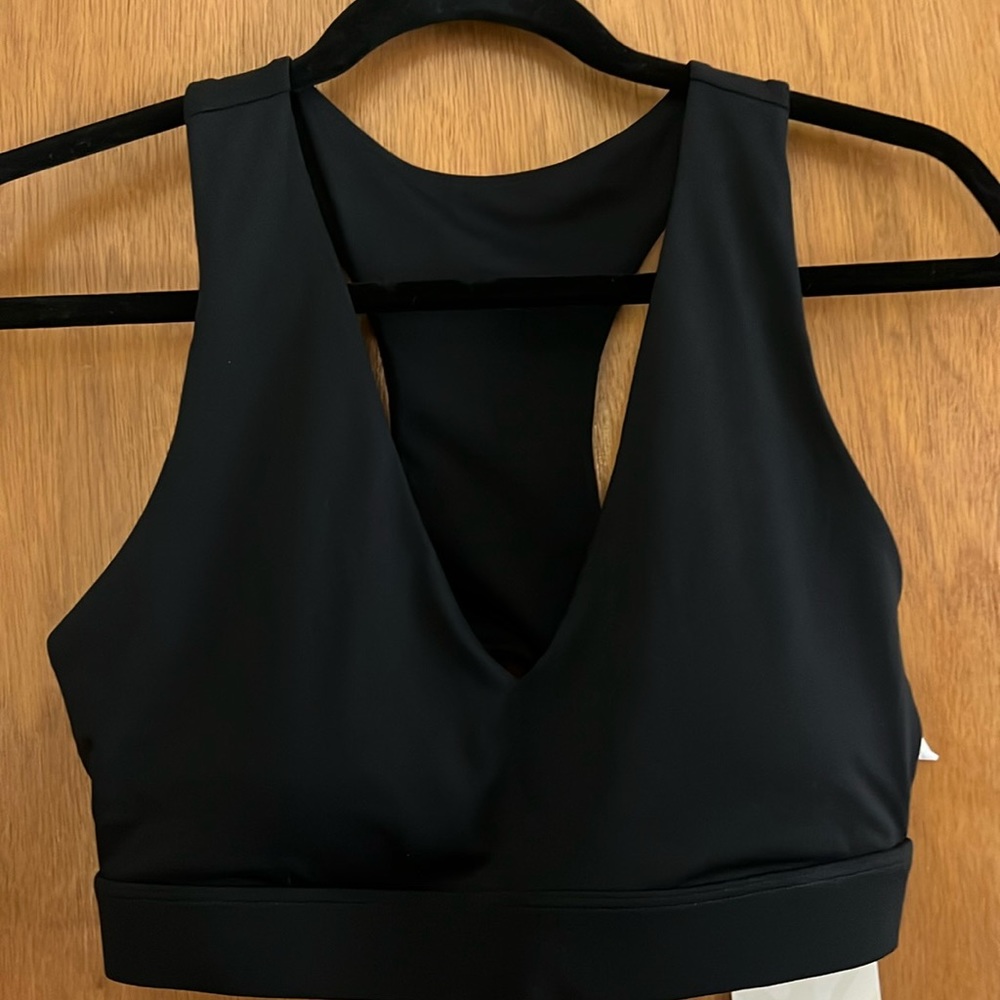 BNWT Fabletics The On the go MIDI sports bra II